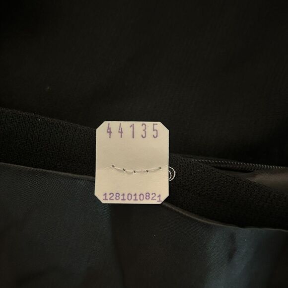 MaxMara Pure Virgin Wool Sleeveless Shell Top Classic Black Italian Luxury - Picture 9 of 9